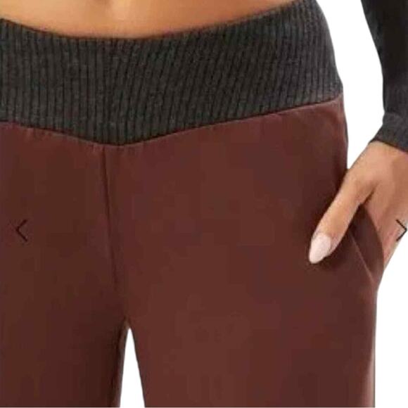 We Wore What NWT Low Rise Suiting Twill V Pant Ribbed Cacao Black size XS 118.00 - Picture 2 of 6